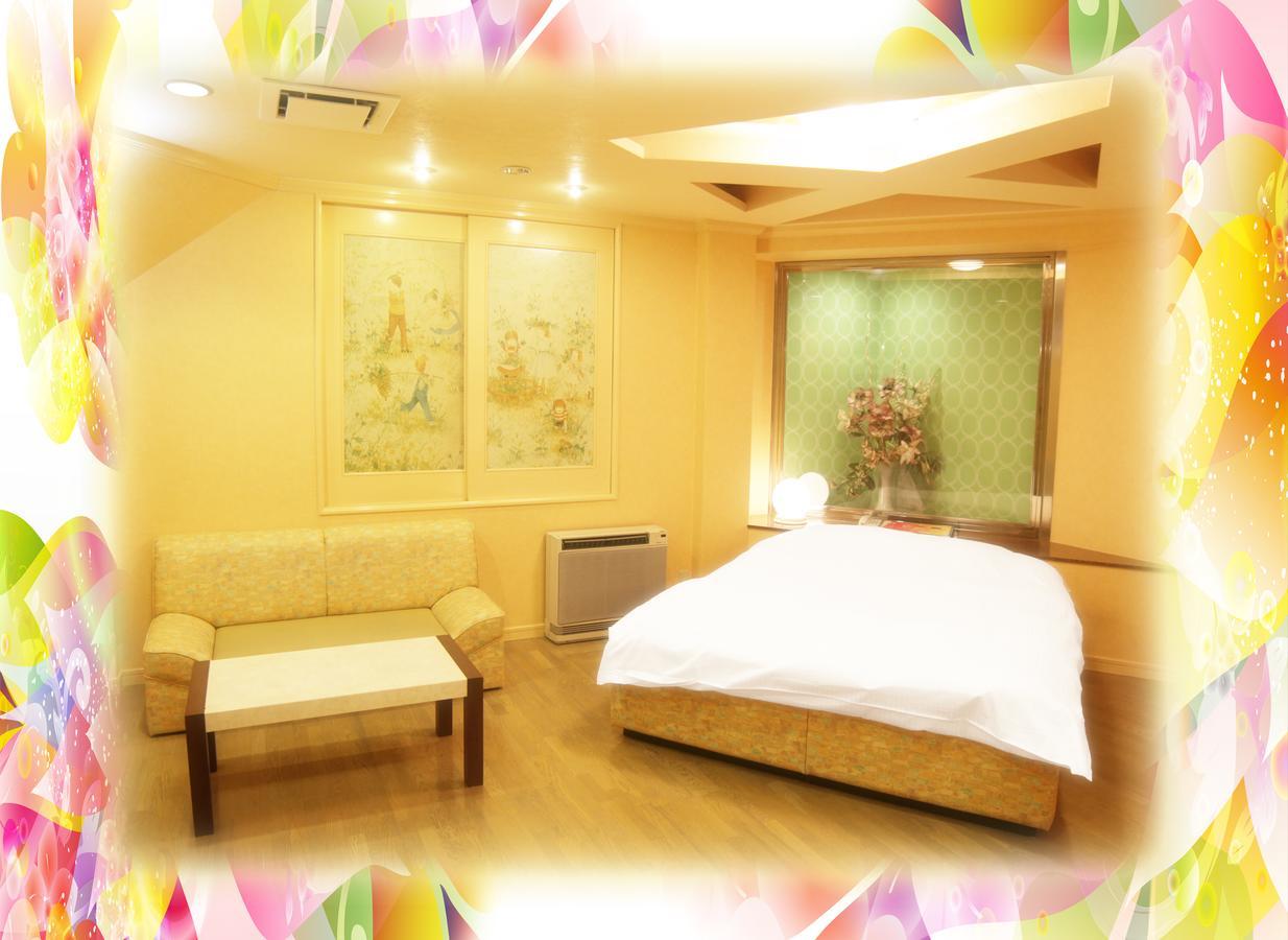 Kyoto Hotel Crown (Adults Only) Экстерьер фото