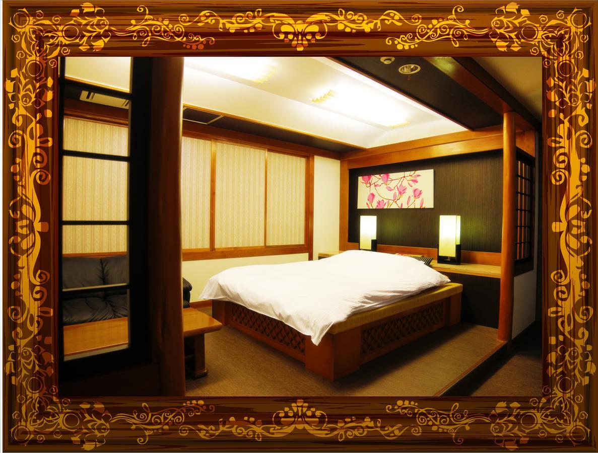 Kyoto Hotel Crown (Adults Only) Экстерьер фото