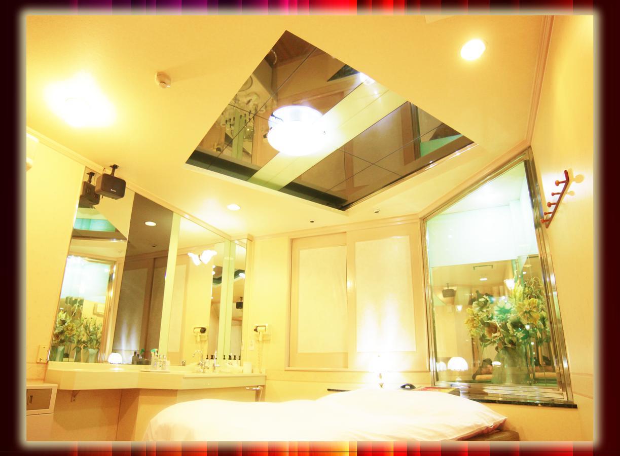 Kyoto Hotel Crown (Adults Only) Экстерьер фото